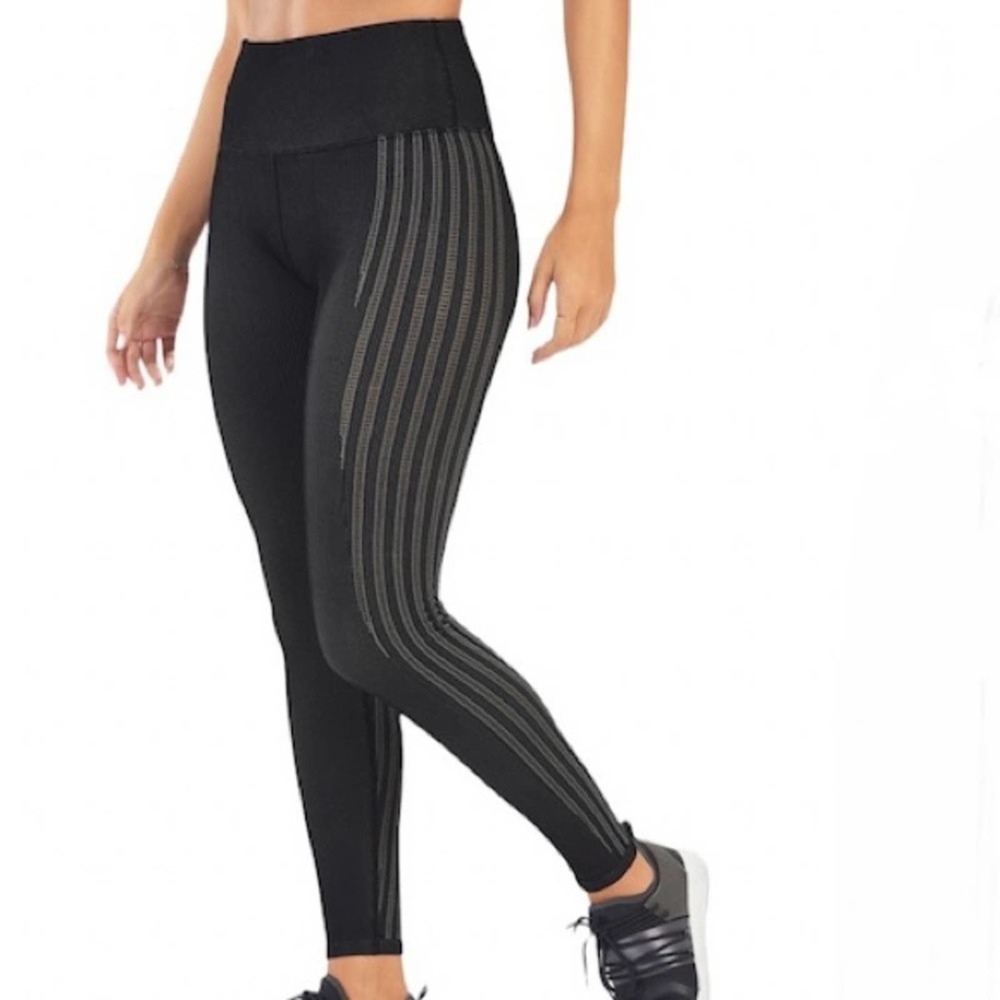 Fabletics Black Ribbed High Waist Seamless Lace Up Back Leggings Size Small